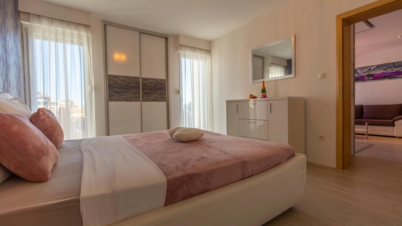 Apartment Split Luaran gambar