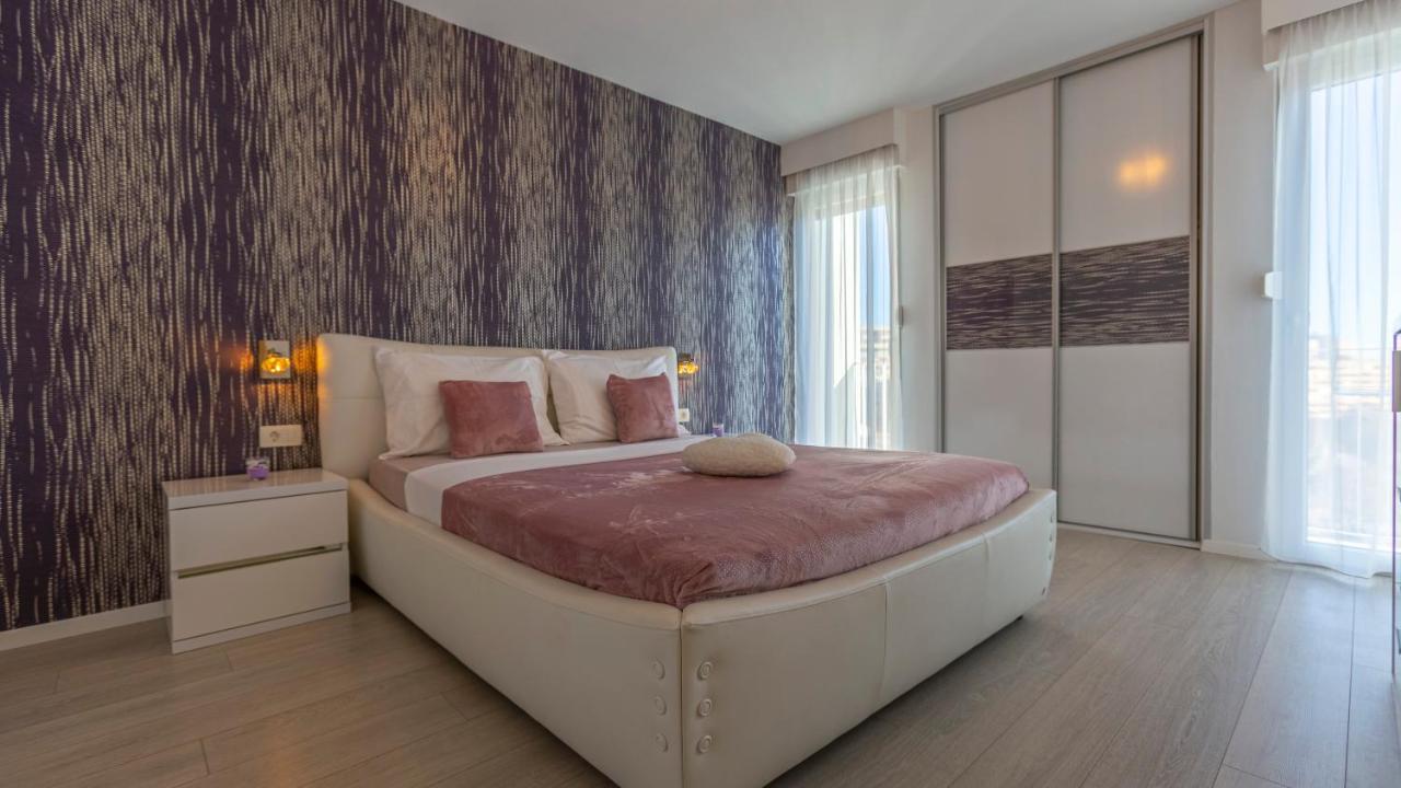 Apartment Split Luaran gambar